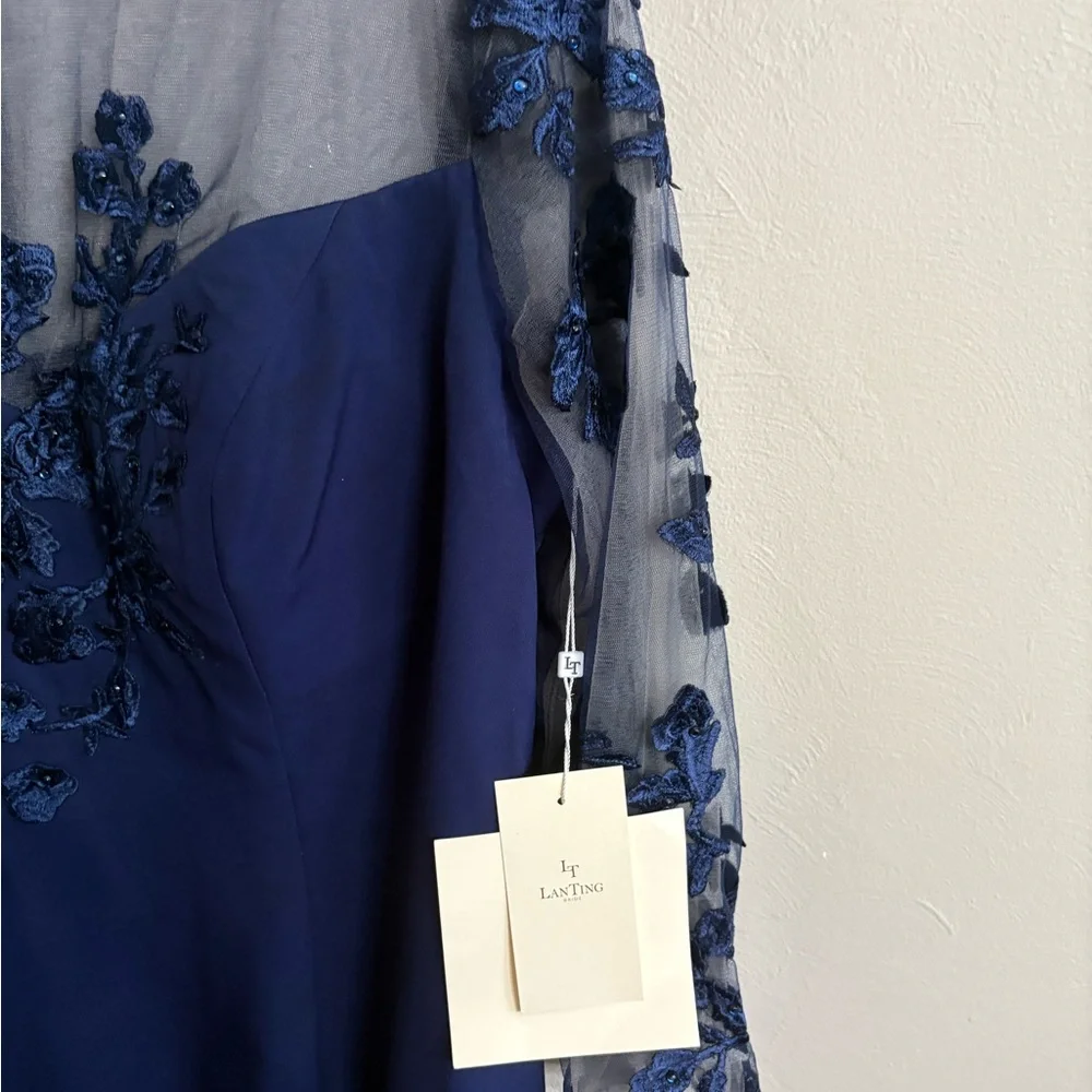 Elegant Navy Blue Lace Dress - Picture 5 of 9